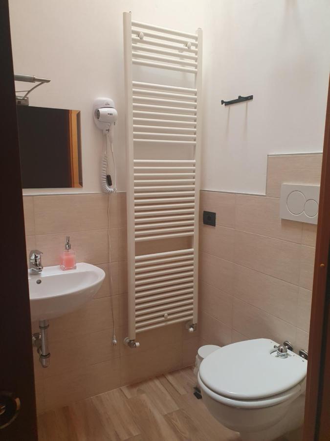 La Tana Del Tasso Rooms&Breakfast Camerata Cornello Dış mekan fotoğraf