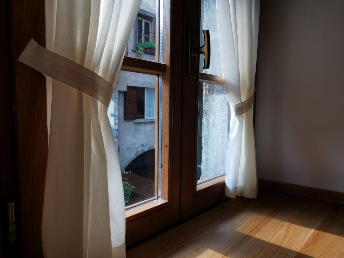 La Tana Del Tasso Rooms&Breakfast Camerata Cornello Dış mekan fotoğraf