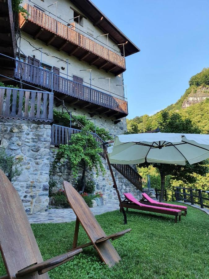 La Tana Del Tasso Rooms&Breakfast Camerata Cornello Dış mekan fotoğraf