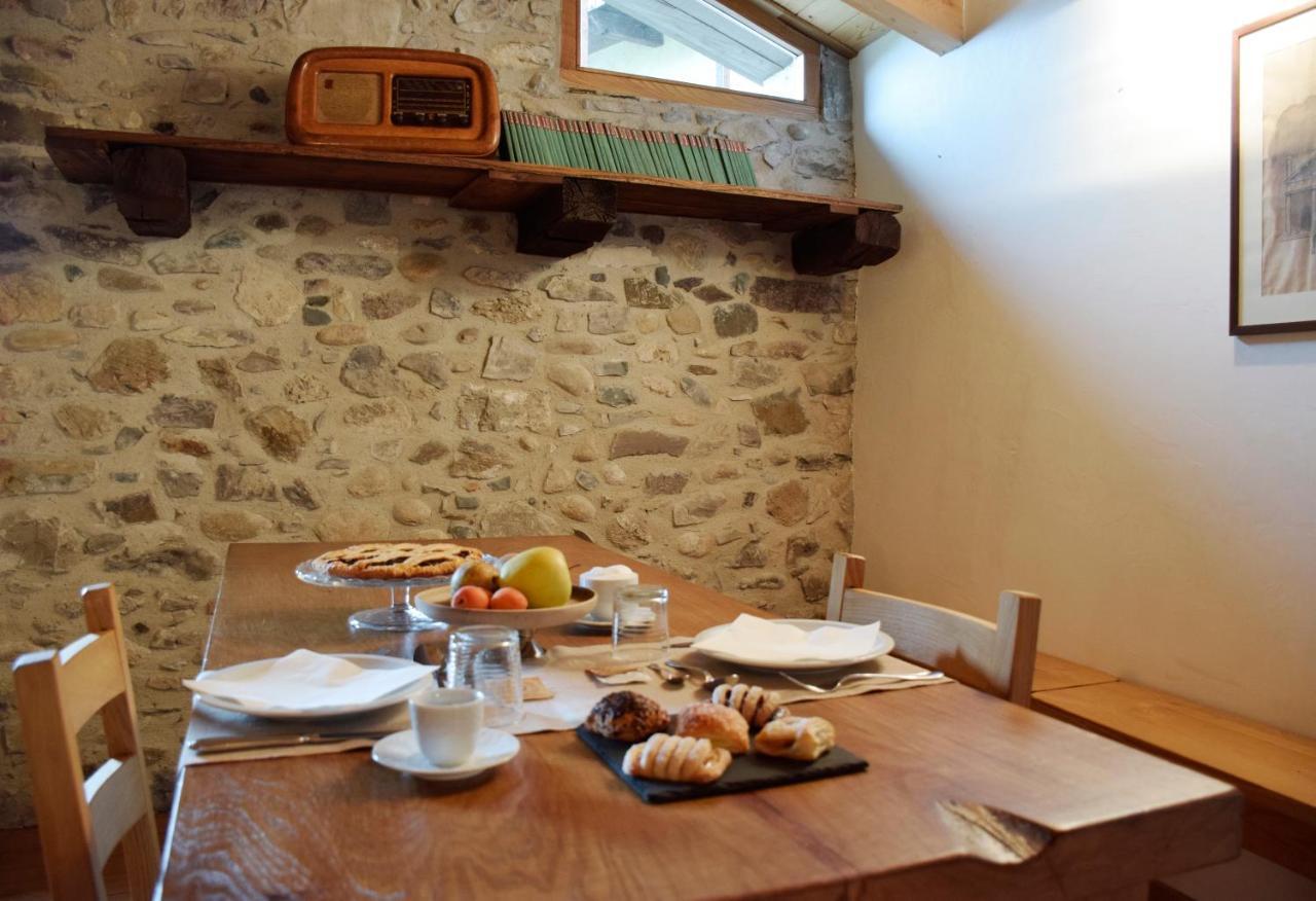 La Tana Del Tasso Rooms&Breakfast Camerata Cornello Dış mekan fotoğraf